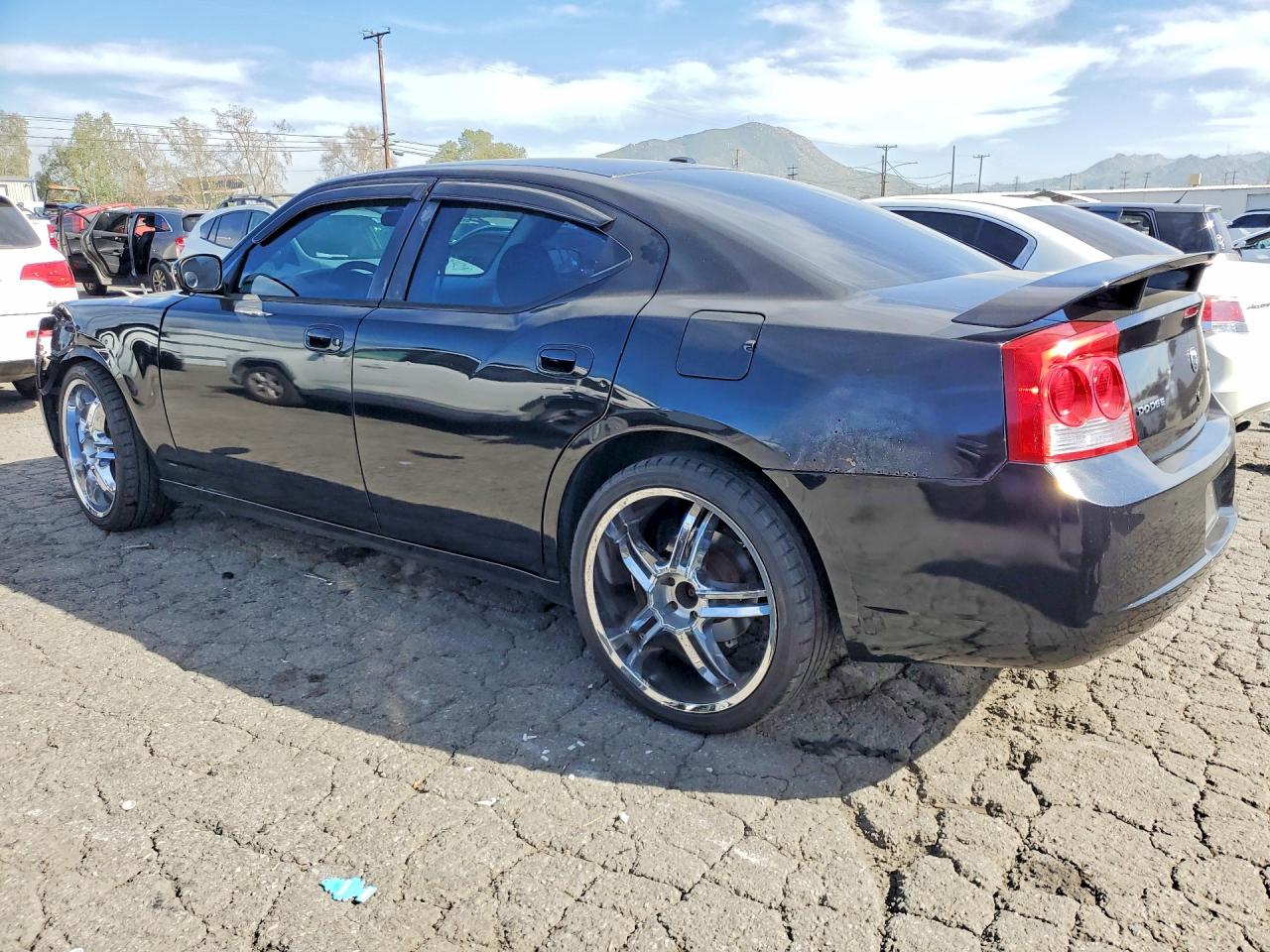 2010 DODGE CHARGER photo 4