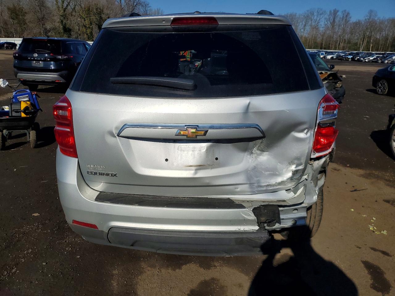 2017 CHEVROLET EQUINOX LT photo 11