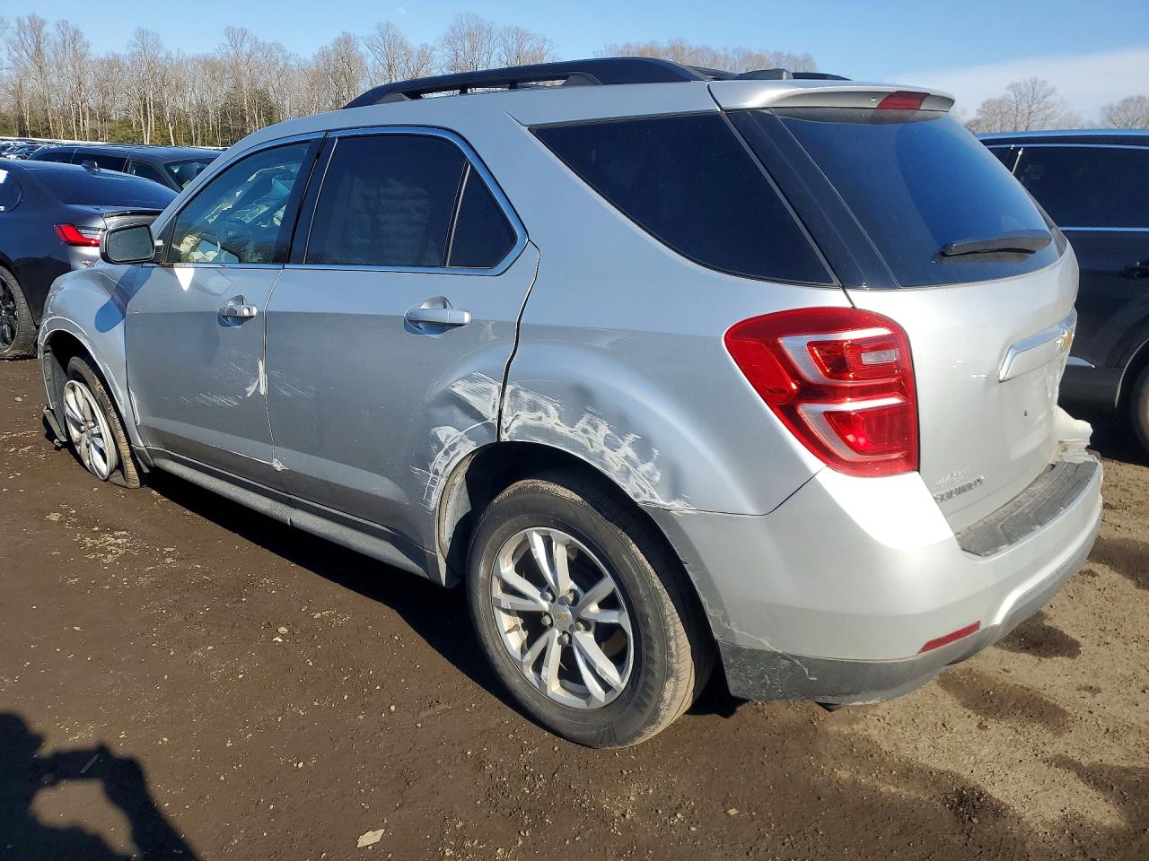 2017 CHEVROLET EQUINOX LT photo 3
