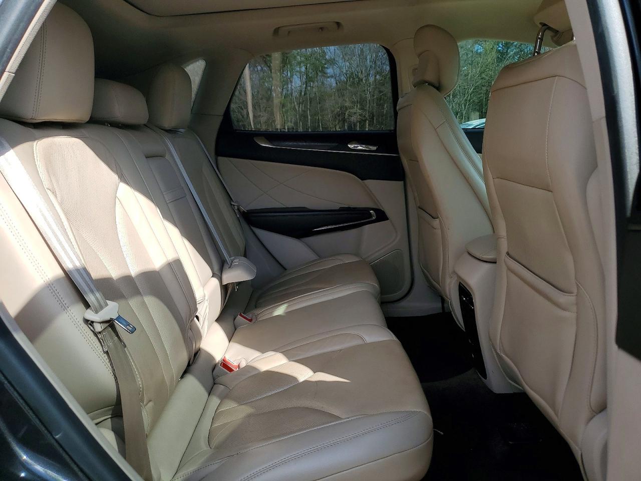2017 LINCOLN MKC RESERVE photo 10