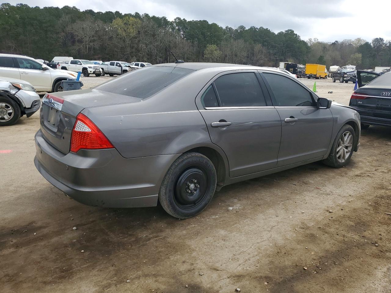 2010 FORD FUSION SEL photo 3