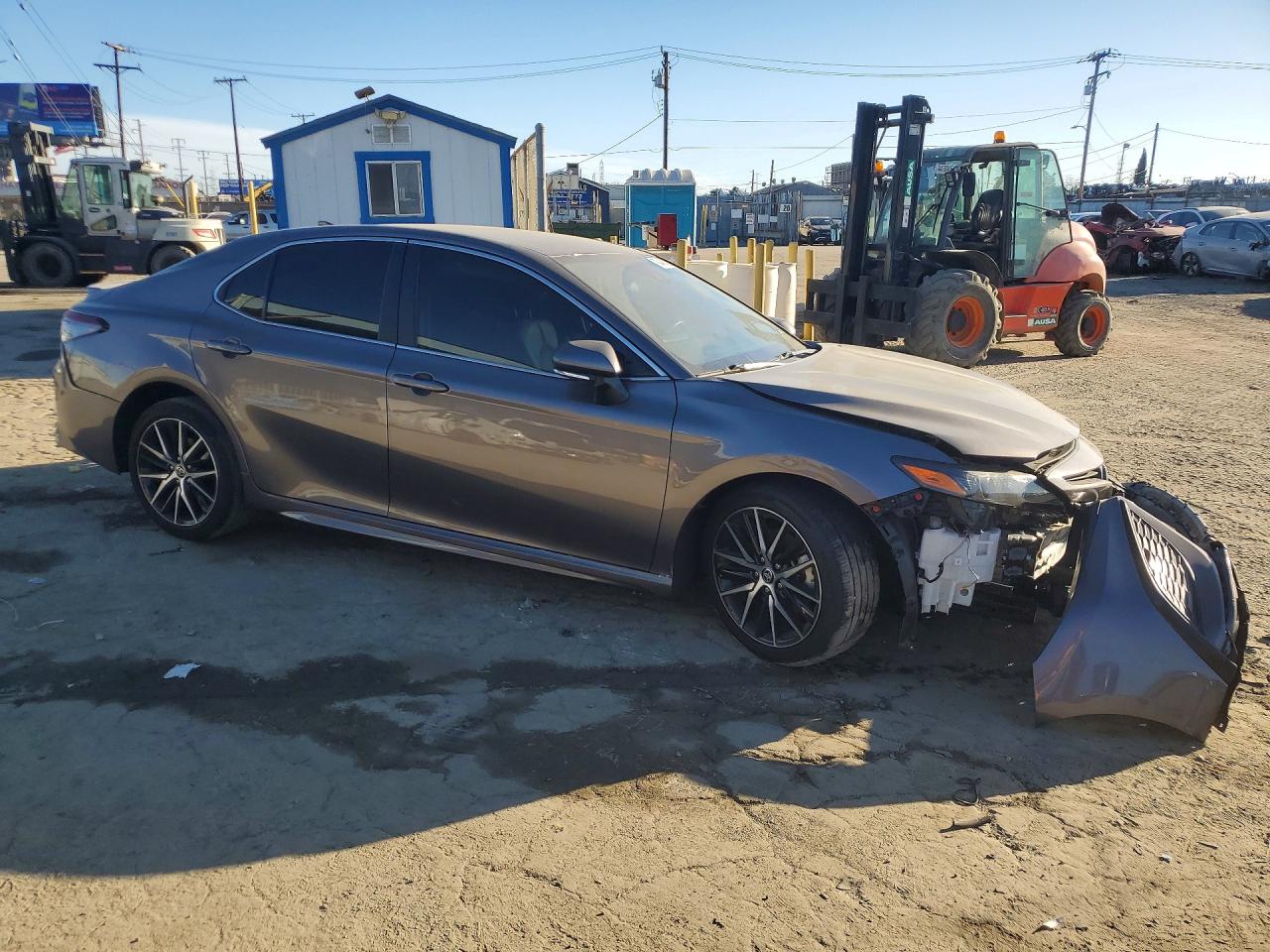 2024 TOYOTA CAMRY SE photo 7