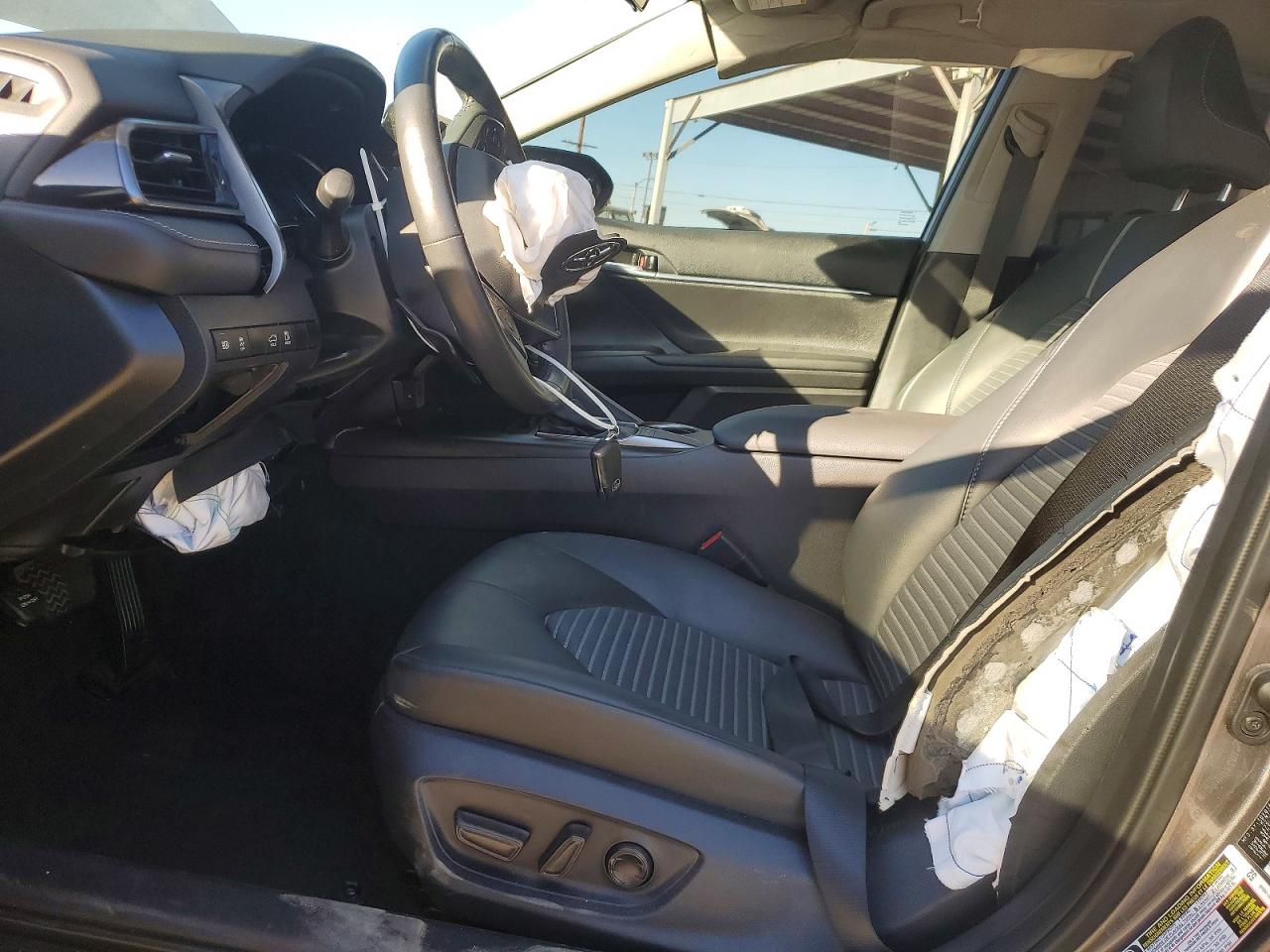 2024 TOYOTA CAMRY SE photo 13