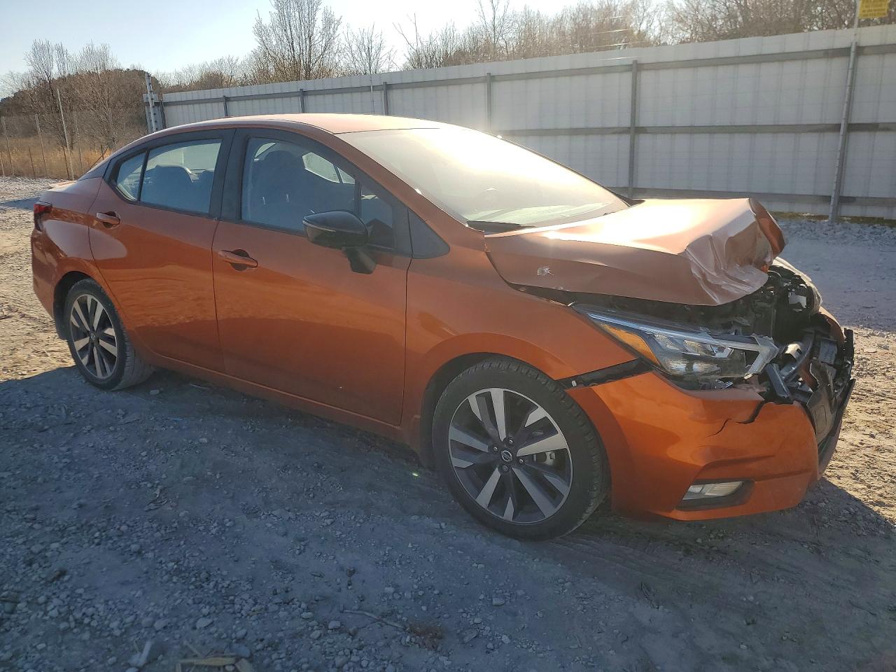 2021 NISSAN VERSA SR photo 10