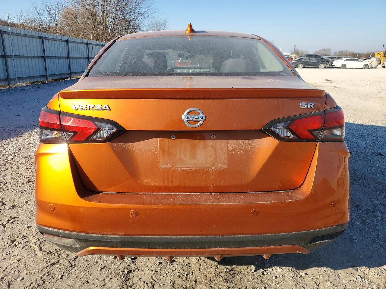 2021 NISSAN VERSA SR photo 16