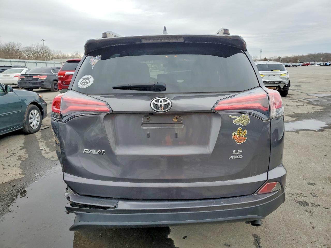 2017 TOYOTA RAV4 LE photo 6