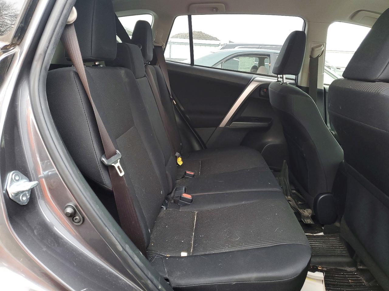 2017 TOYOTA RAV4 LE photo 10