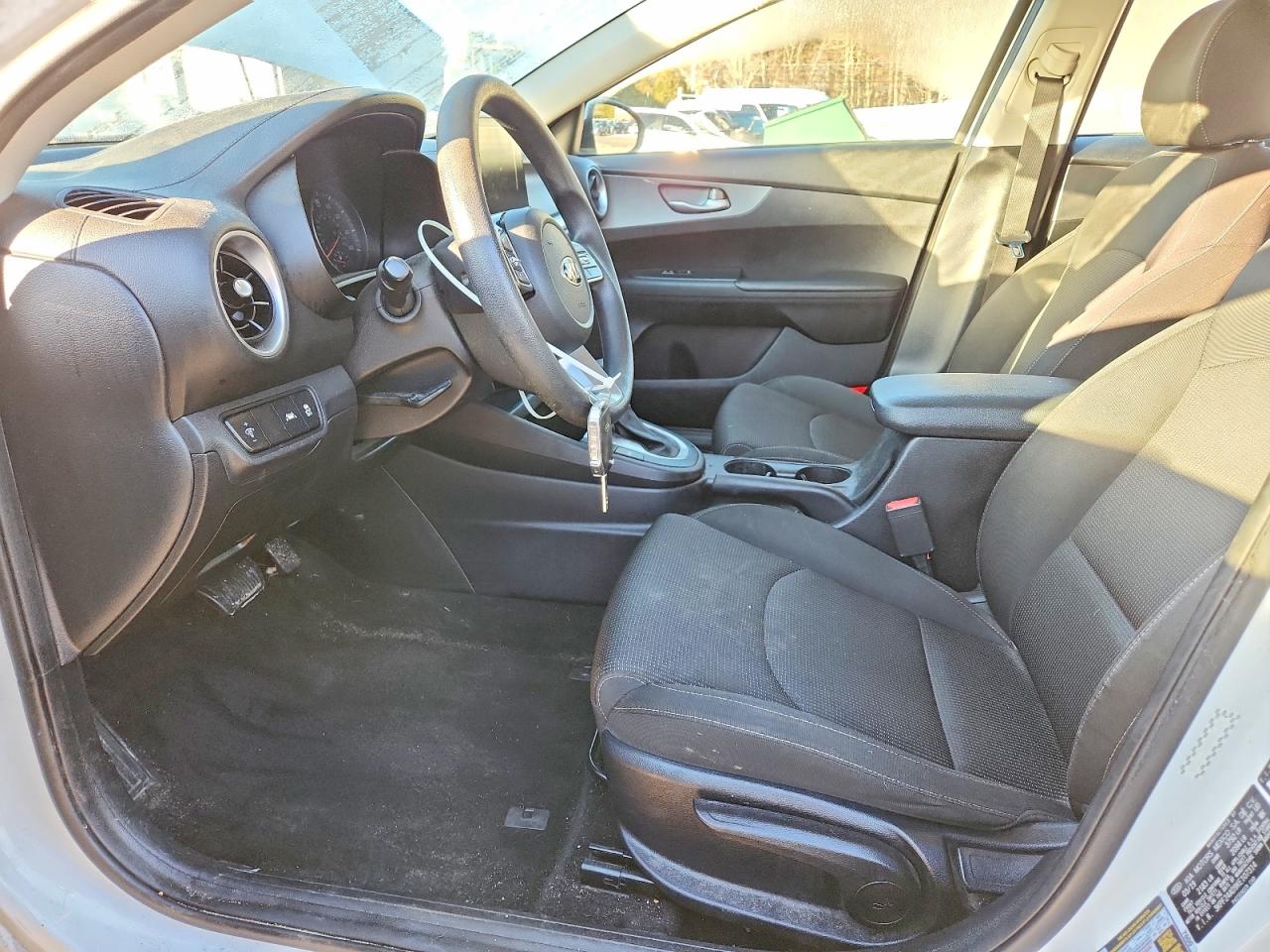 2019 KIA FORTE FE photo 19