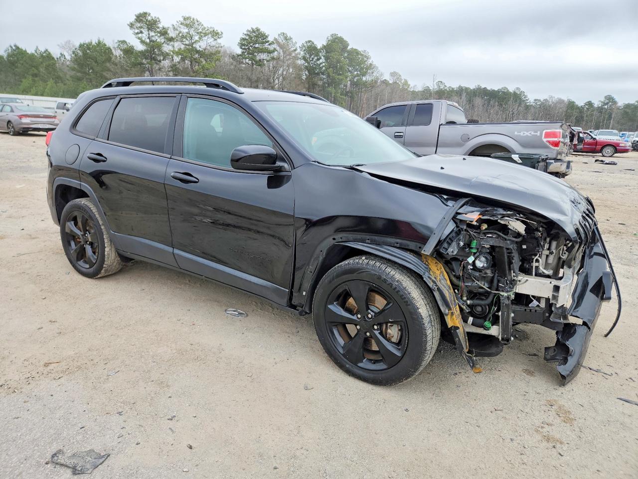 2018 JEEP CHEROKEE photo 7
