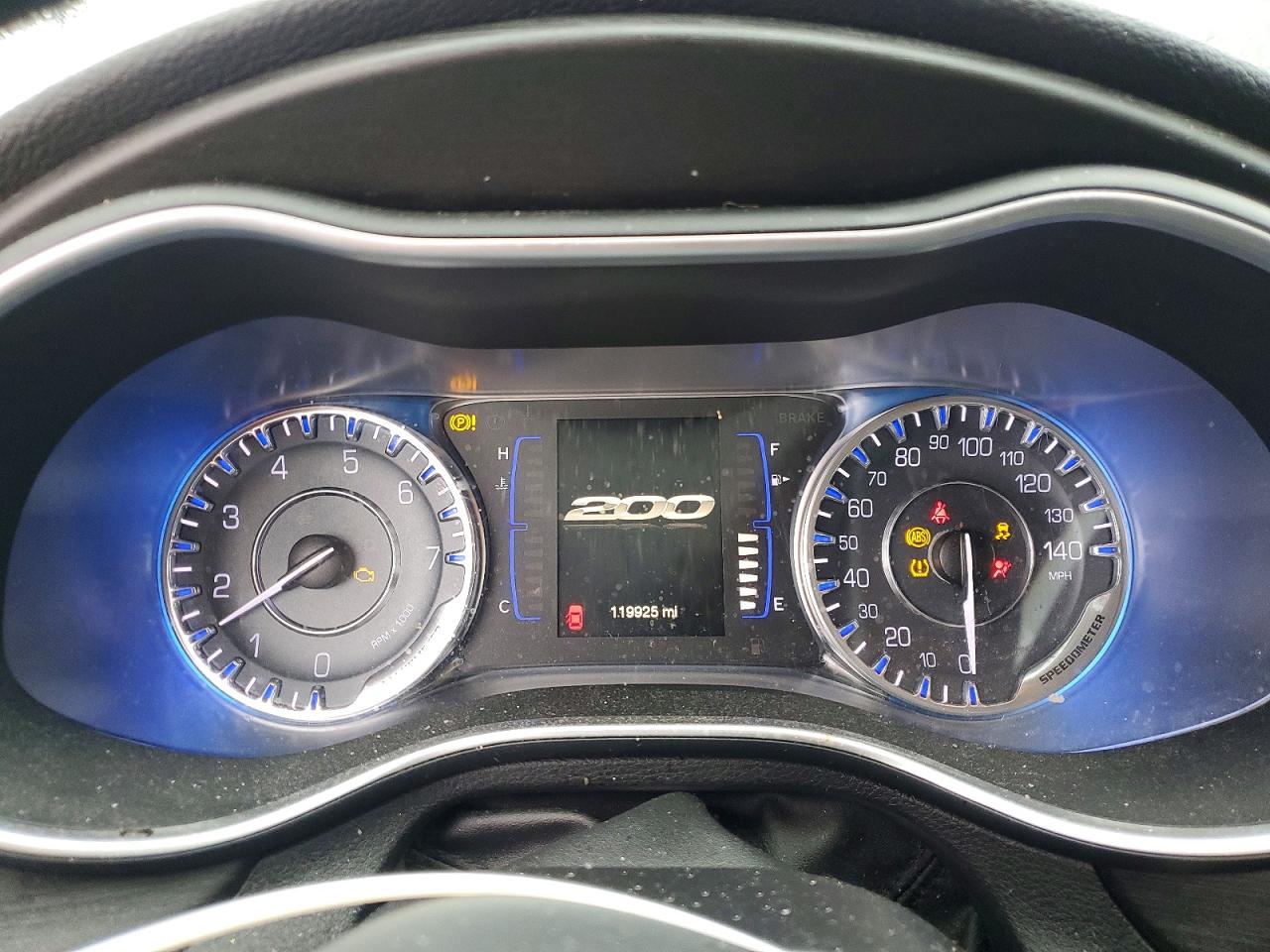 2016 CHRYSLER 200 LIMITED photo 17