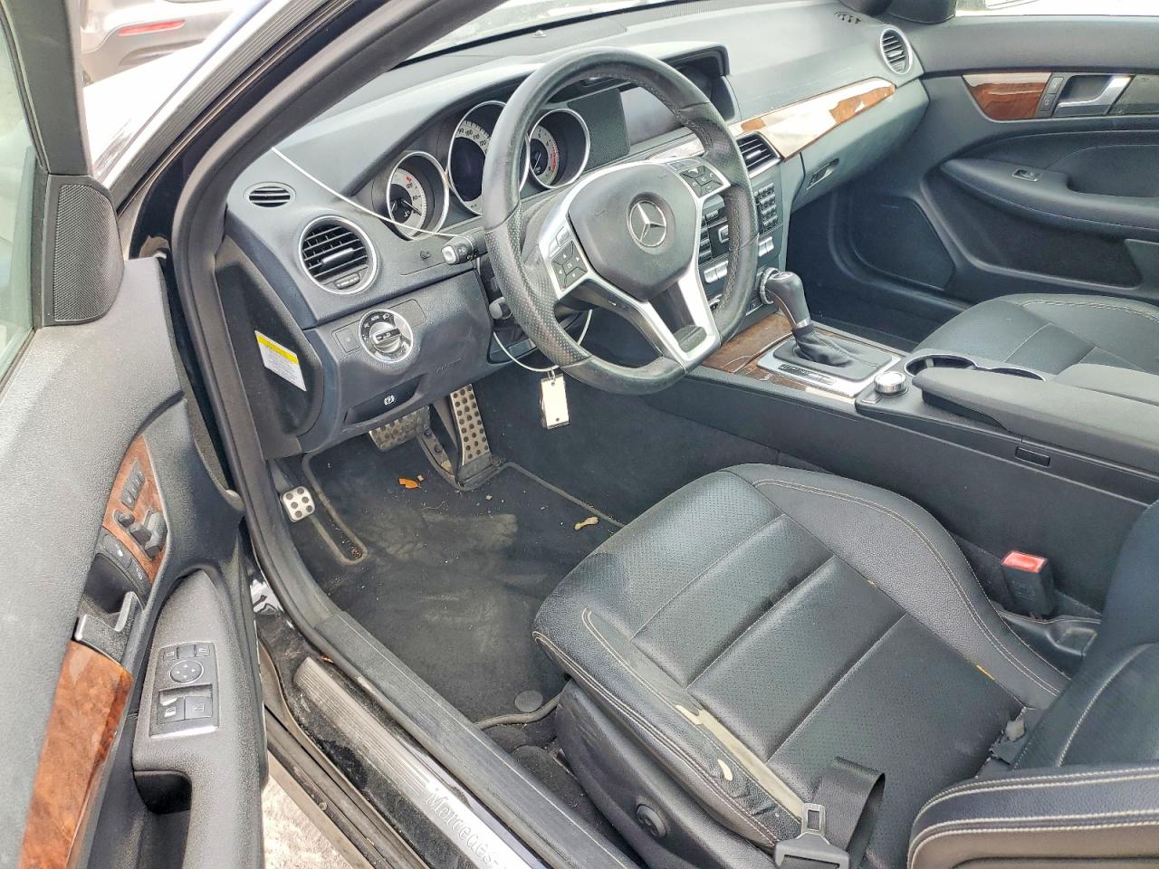 2014 MERCEDES-BENZ C 250 photo 8