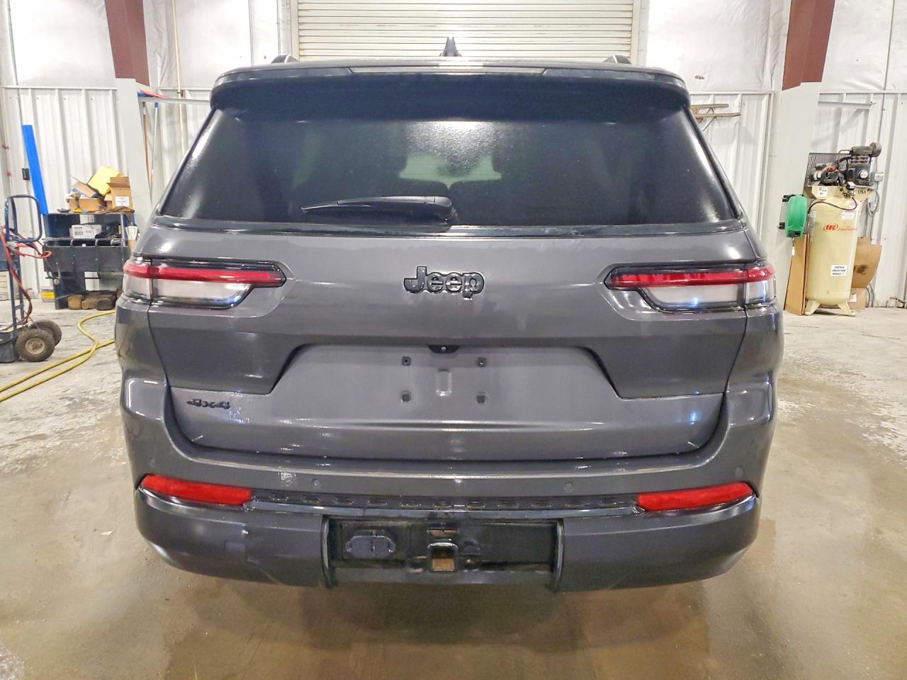 2024 JEEP GRAND CHEROKEE L LAREDO photo 11