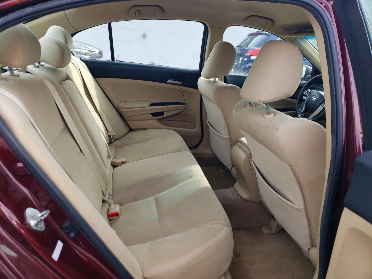 2012 HONDA ACCORD LX photo 28