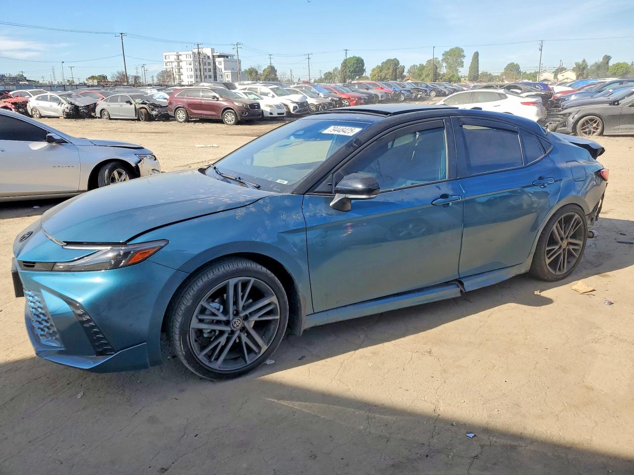 2025 TOYOTA CAMRY