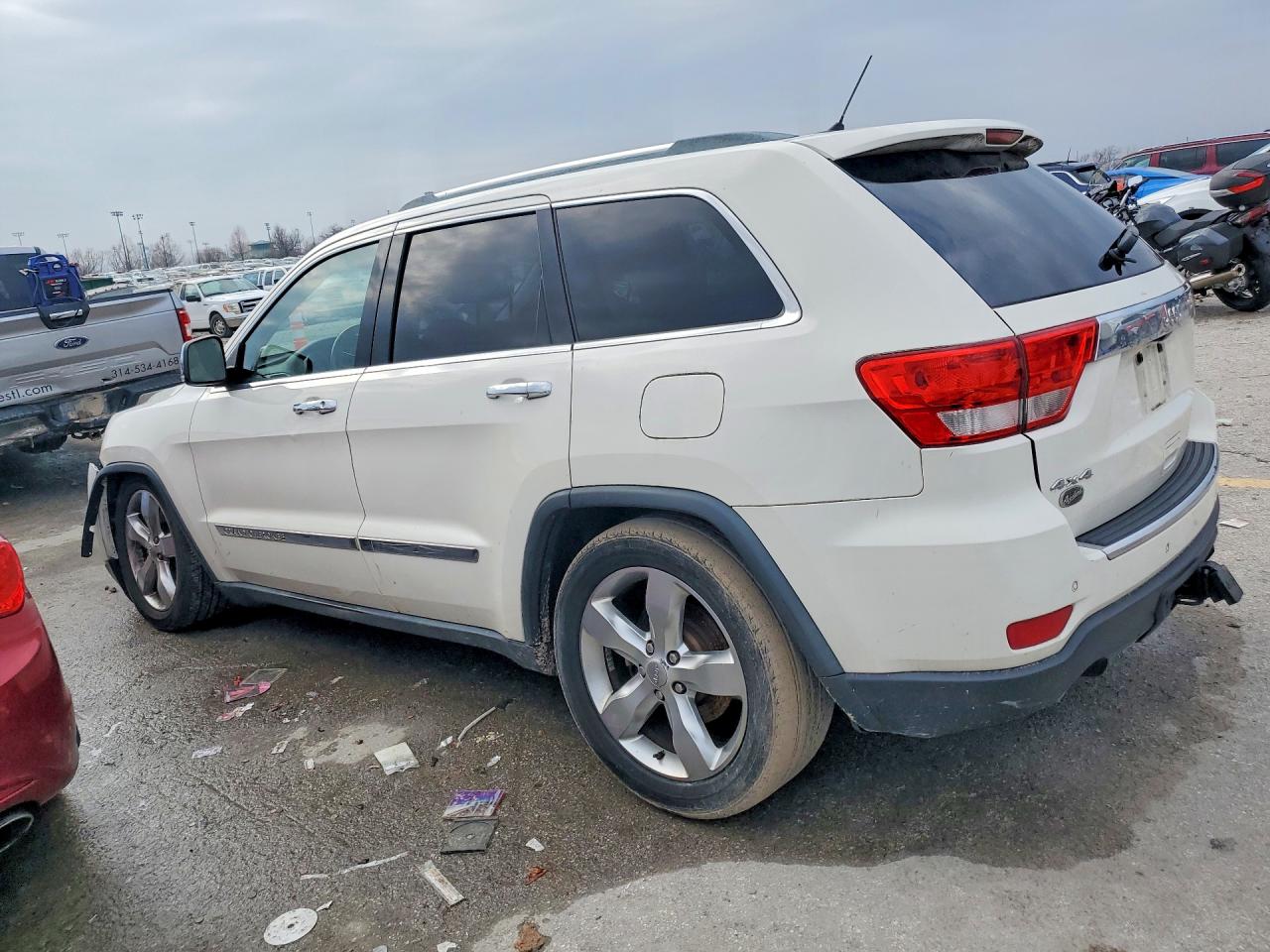 2012 JEEP GRAND CHEROKEE OVERLAND photo 2