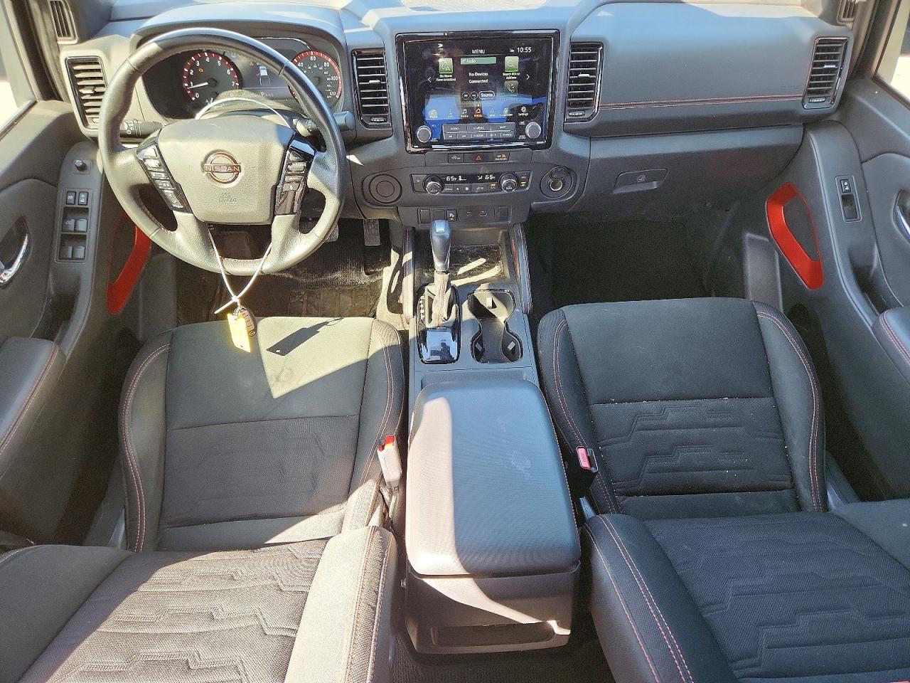 2024 NISSAN FRONTIER PRO-X photo 8