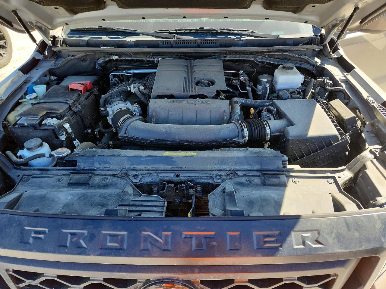 2024 NISSAN FRONTIER PRO-X photo 11