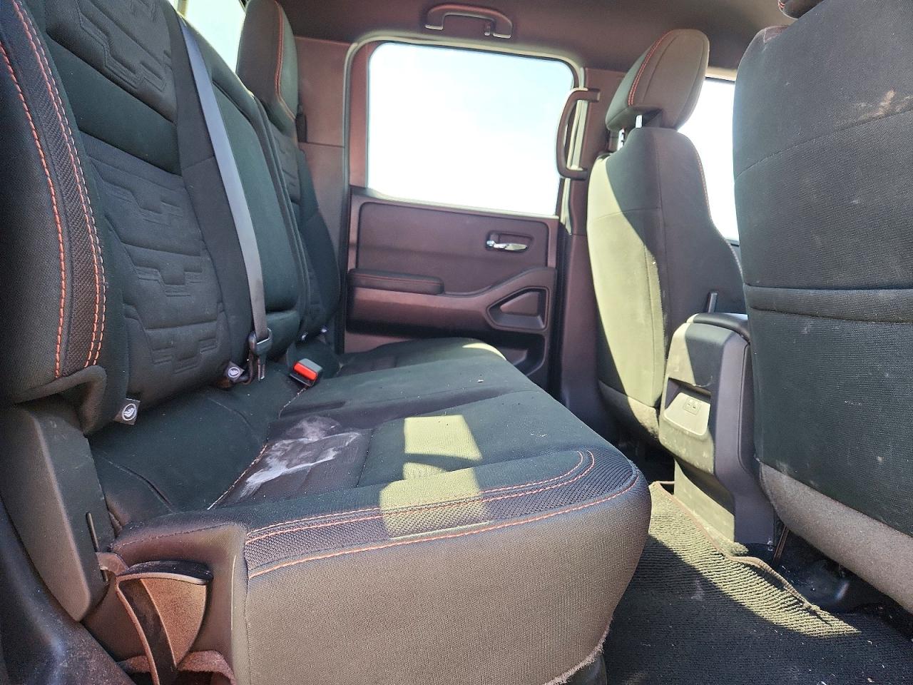 2024 NISSAN FRONTIER PRO-X photo 10