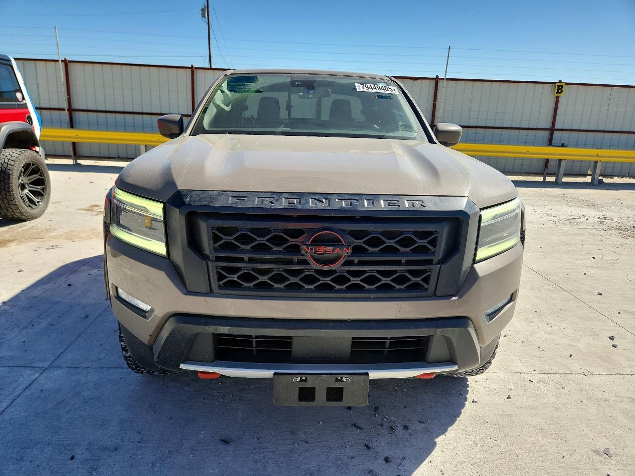 2024 NISSAN FRONTIER PRO-X photo 5