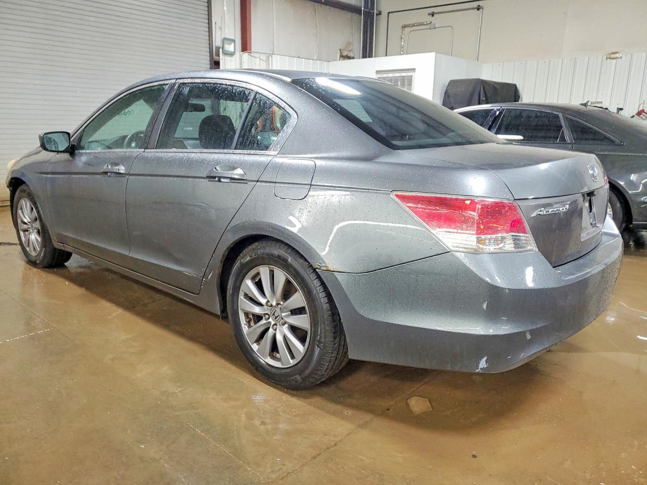 2008 HONDA ACCORD LX photo 2