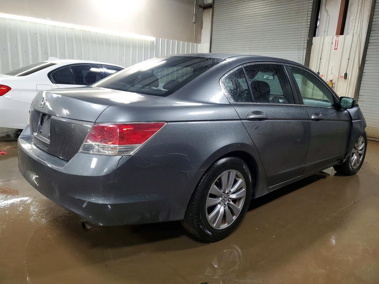 2008 HONDA ACCORD LX photo 3