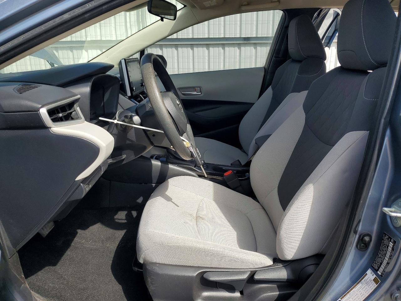 2020 TOYOTA COROLLA LE photo 7