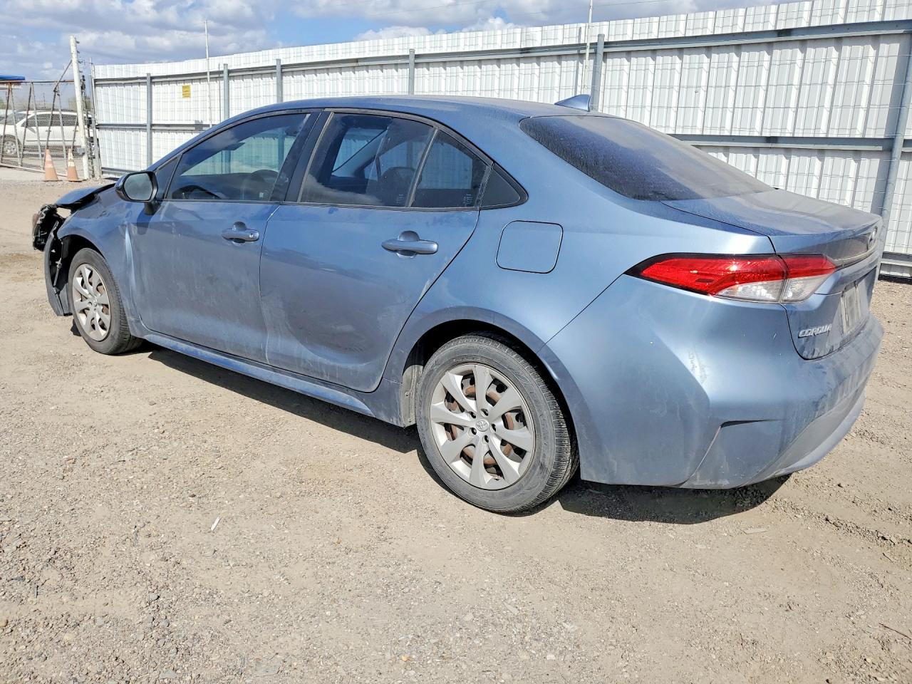 2020 TOYOTA COROLLA LE photo 2