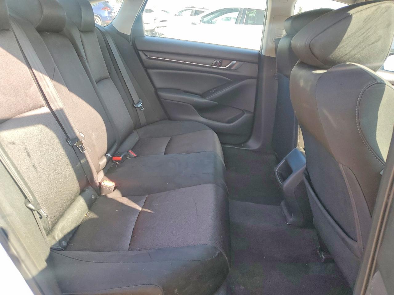 2020 HONDA ACCORD LX photo 28
