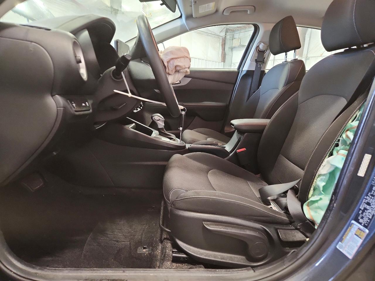 2021 KIA FORTE FE photo 13