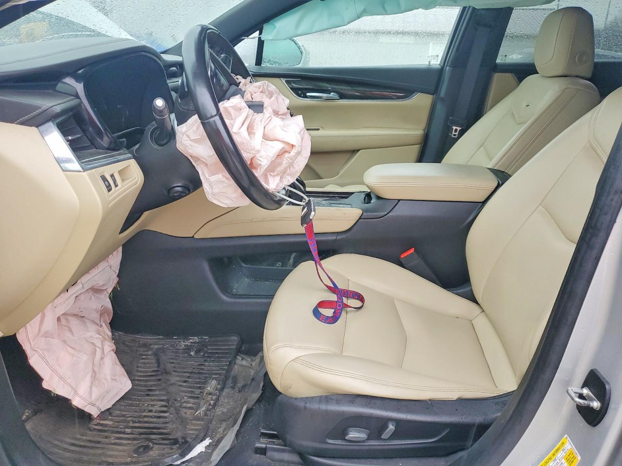 2017 CADILLAC XT5 photo 13