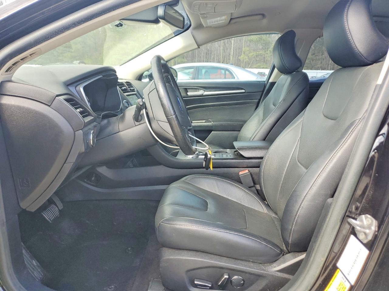 2019 FORD FUSION photo 13