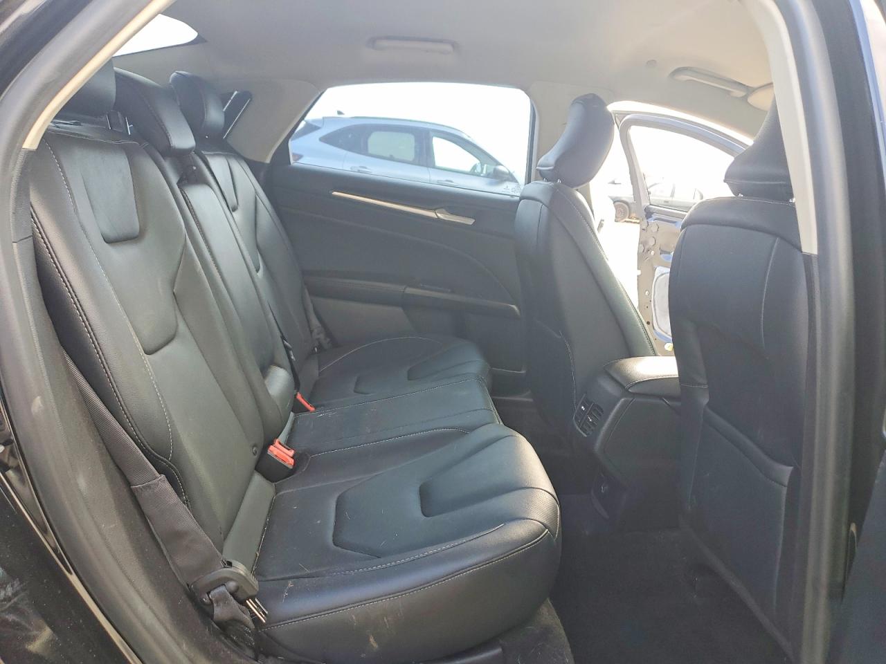 2019 FORD FUSION photo 19