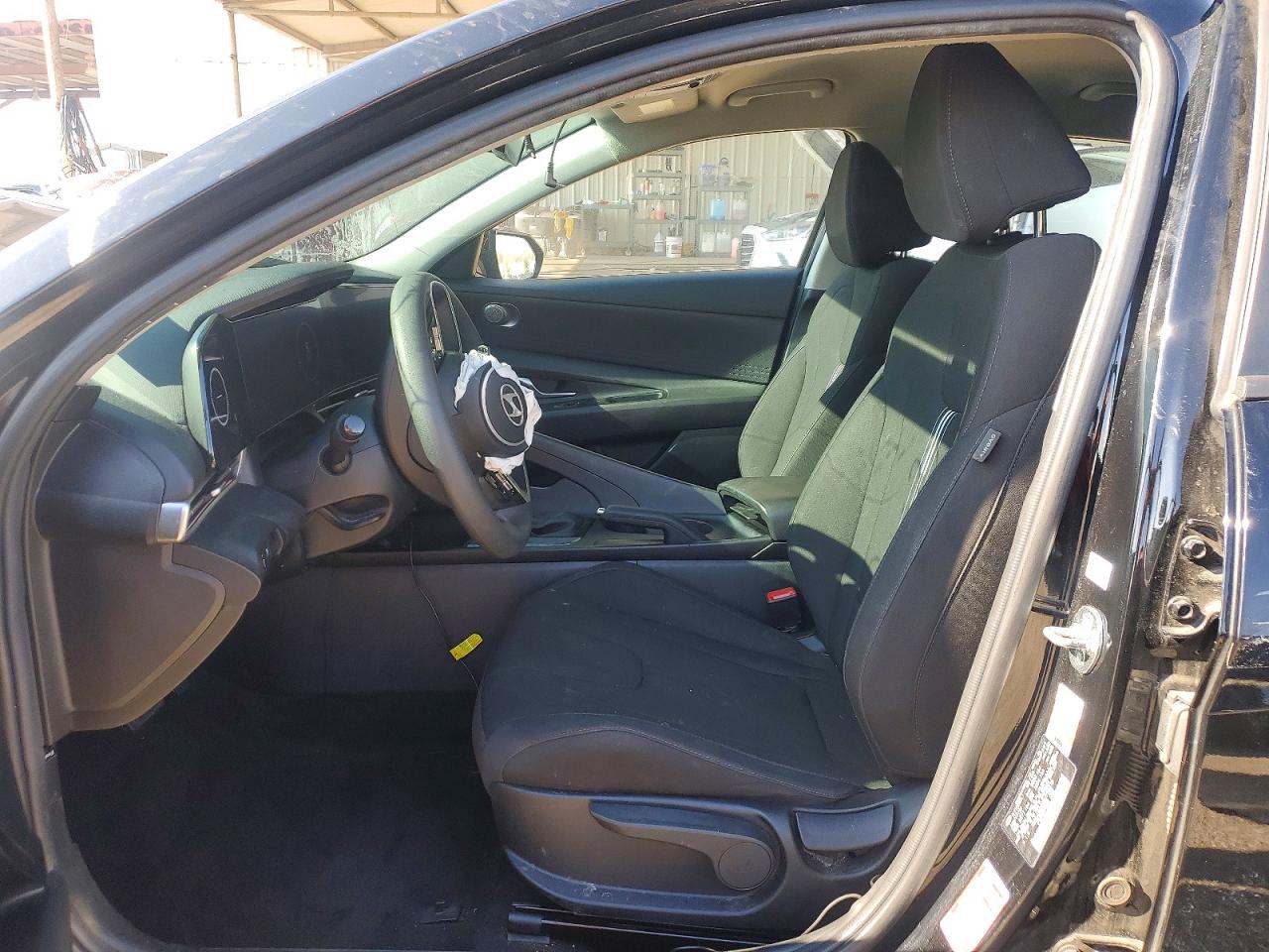 2024 HYUN ELANTRA photo 13