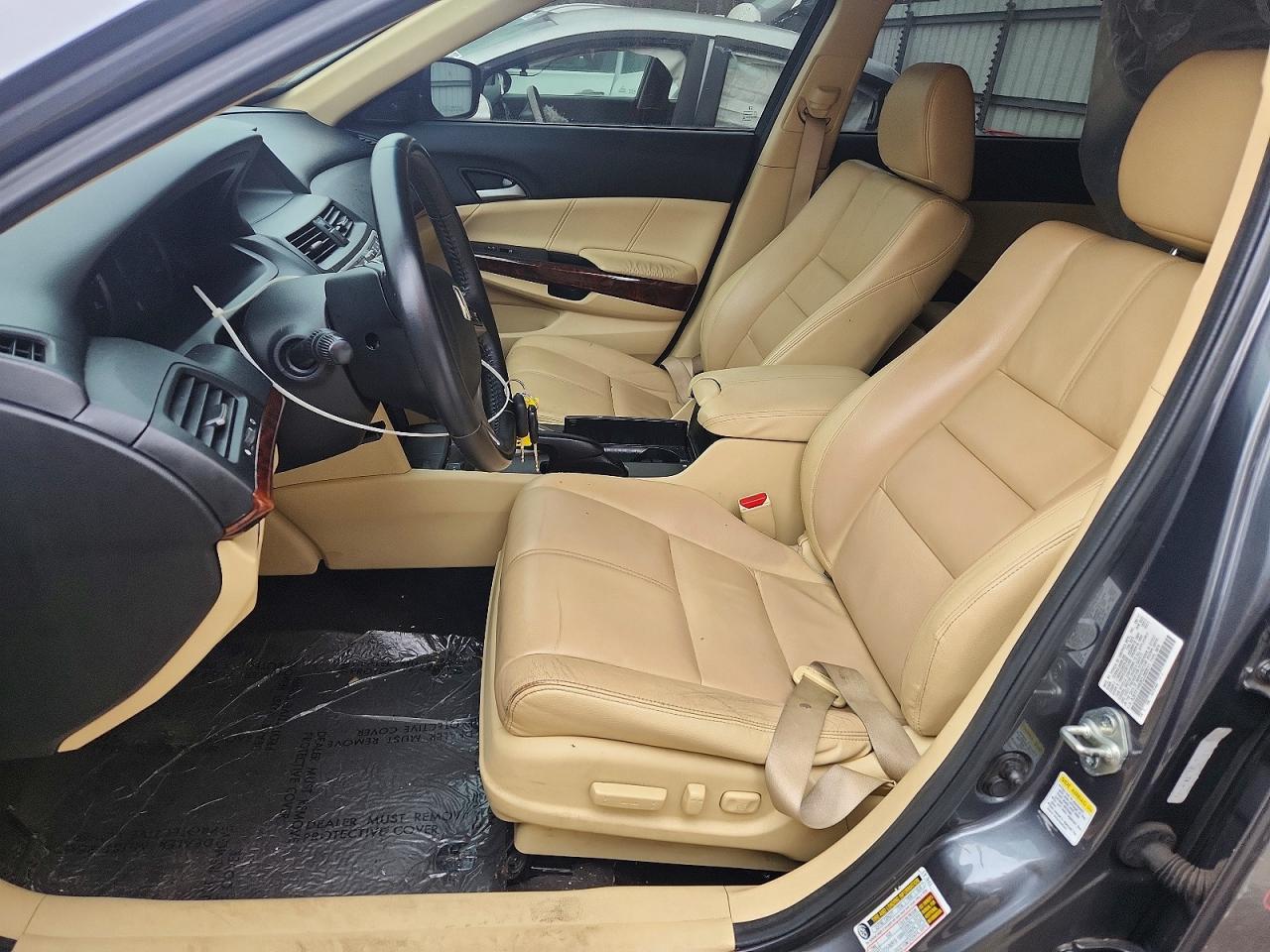 2012 HONDA CROSSTOUR EXL photo 13