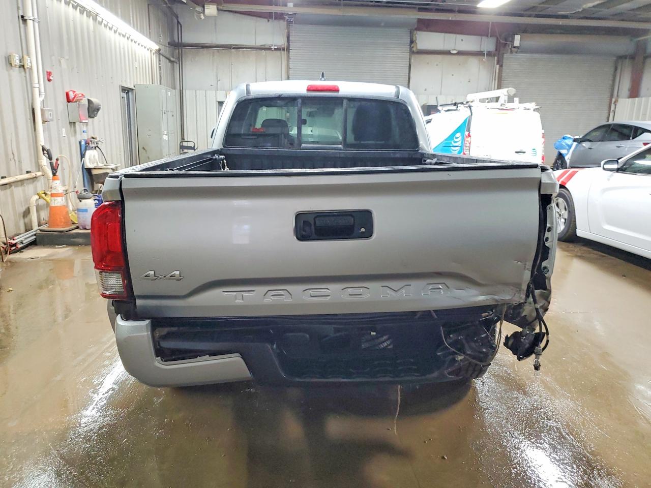 2022 TOYOTA TACOMA SR photo 11