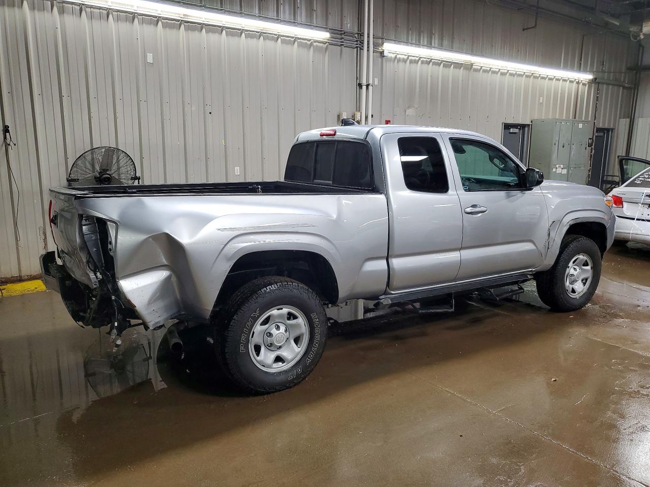 2022 TOYOTA TACOMA SR photo 5