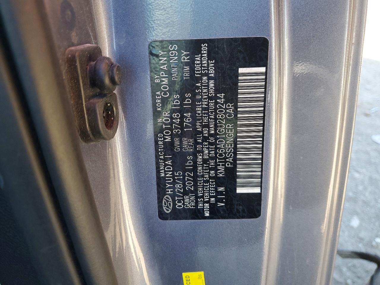 2016 HYUNDAI VELOSTER BASE photo 37