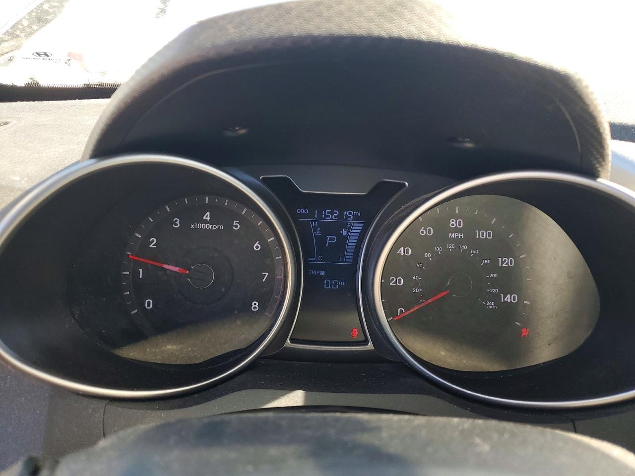 2016 HYUNDAI VELOSTER BASE photo 25