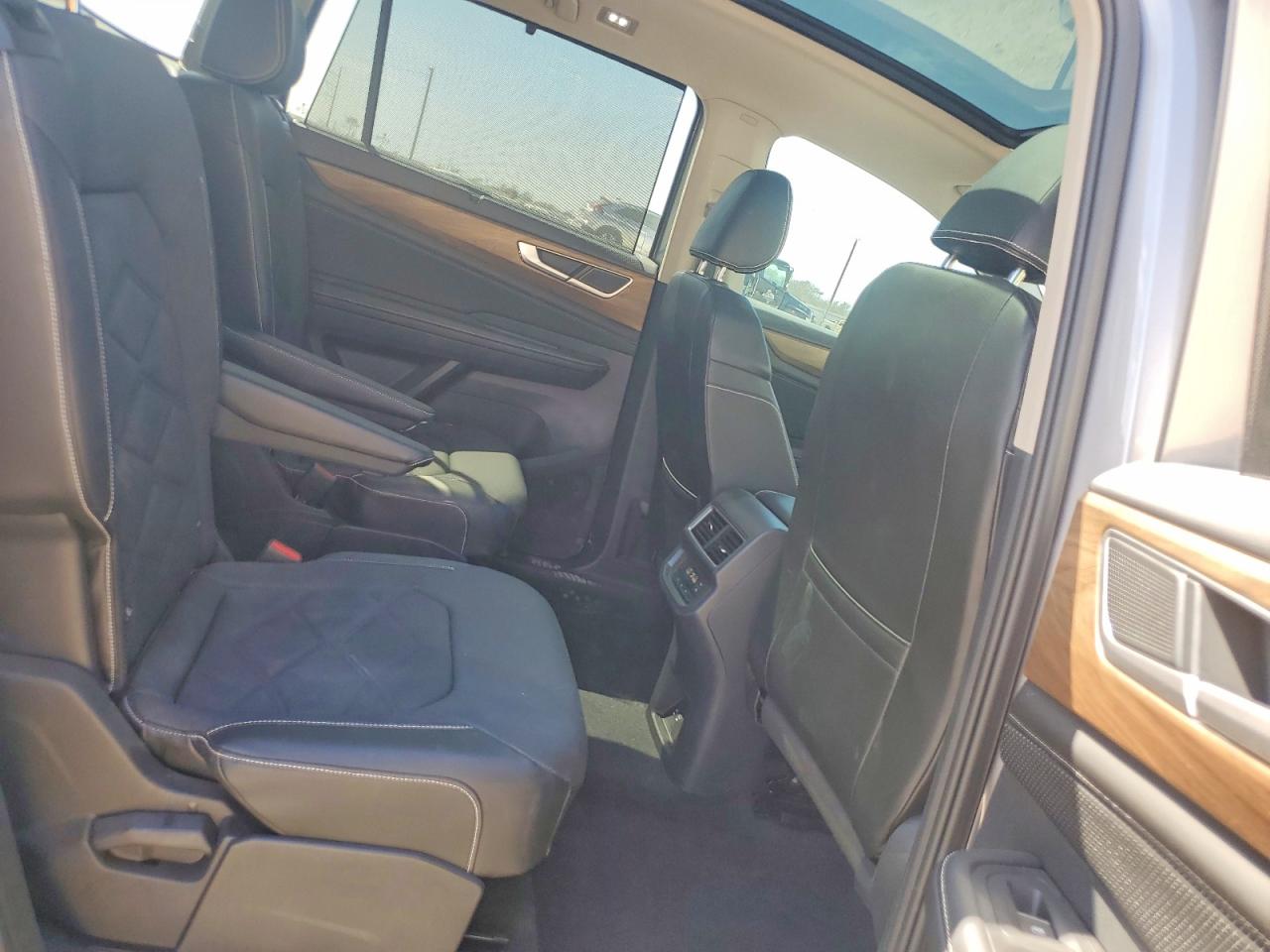2024 VOLKSWAGEN ATLAS SE photo 21