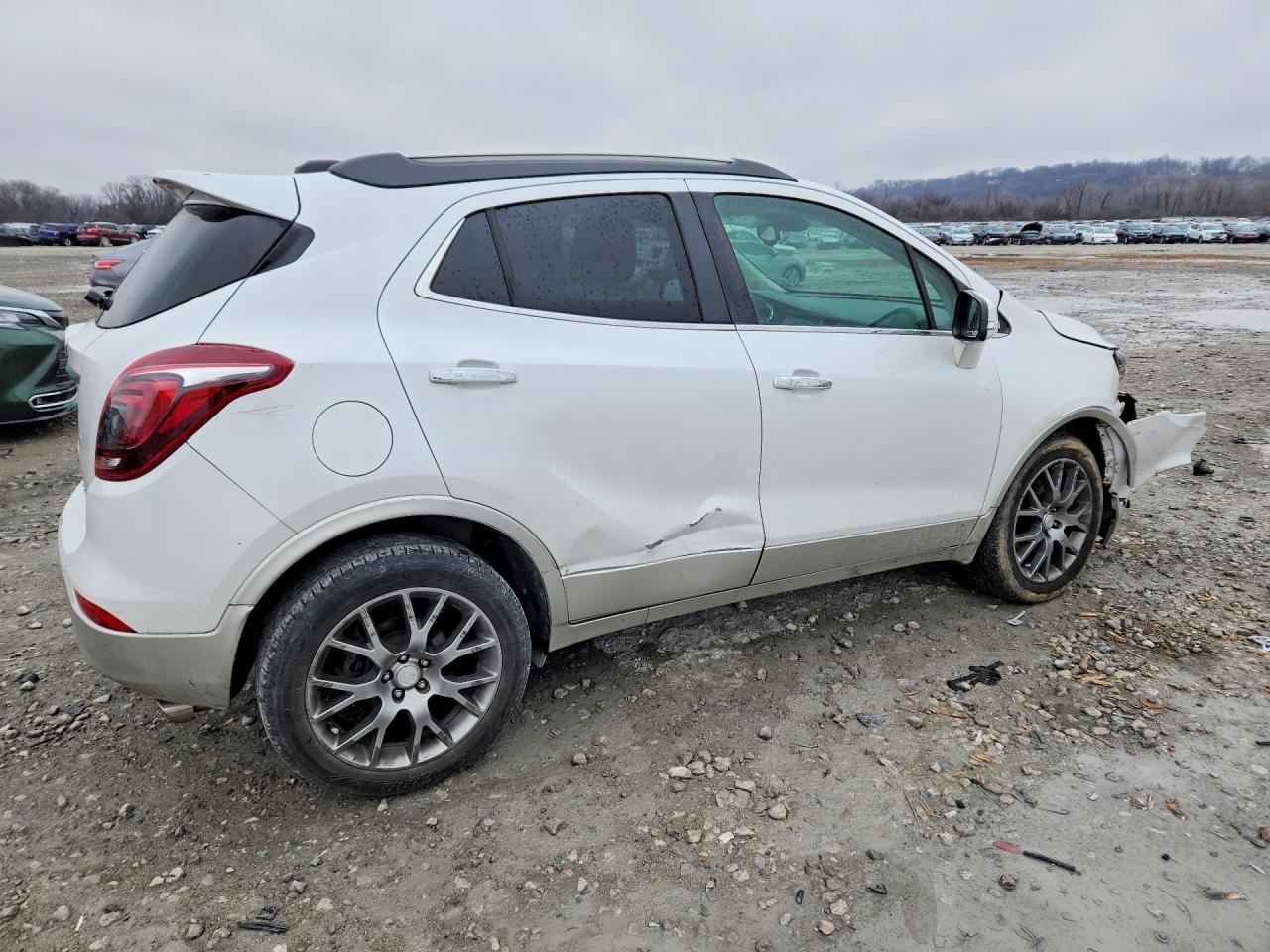 2017 BUICK ENCORE SPORT TOURING photo 3