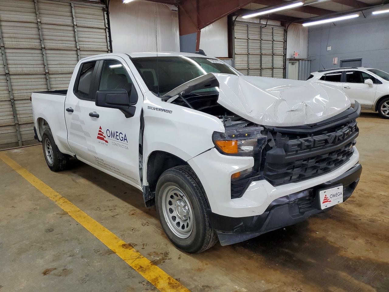 2024 CHEVROLET SILVERADO C1500 photo 10