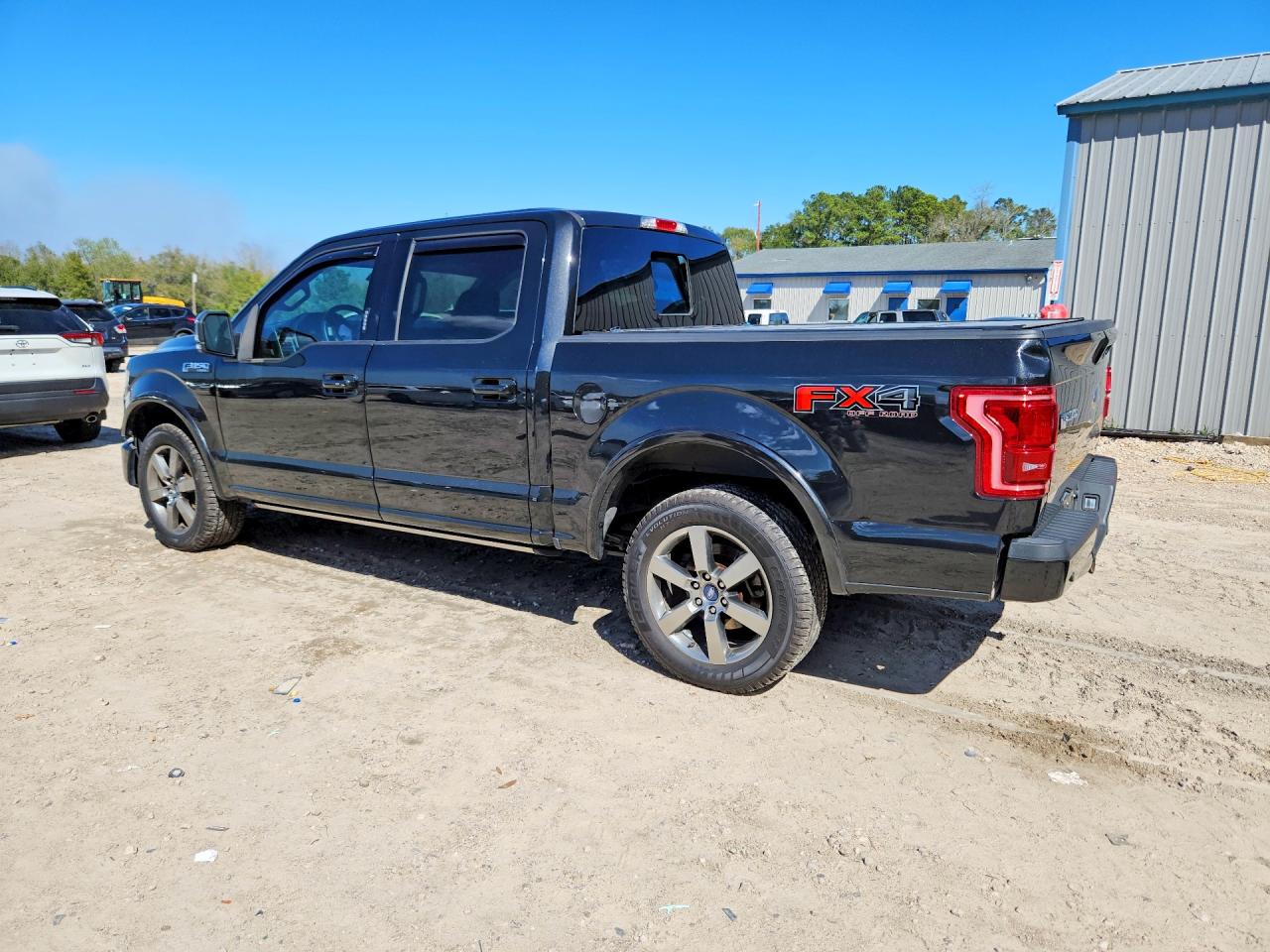 2015 FORD F150 SUPERCREW photo 2