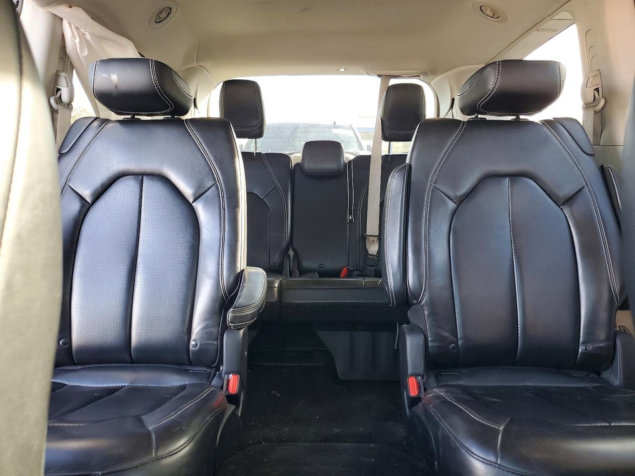 2020 CHRYSLER VOYAGER LXI photo 19