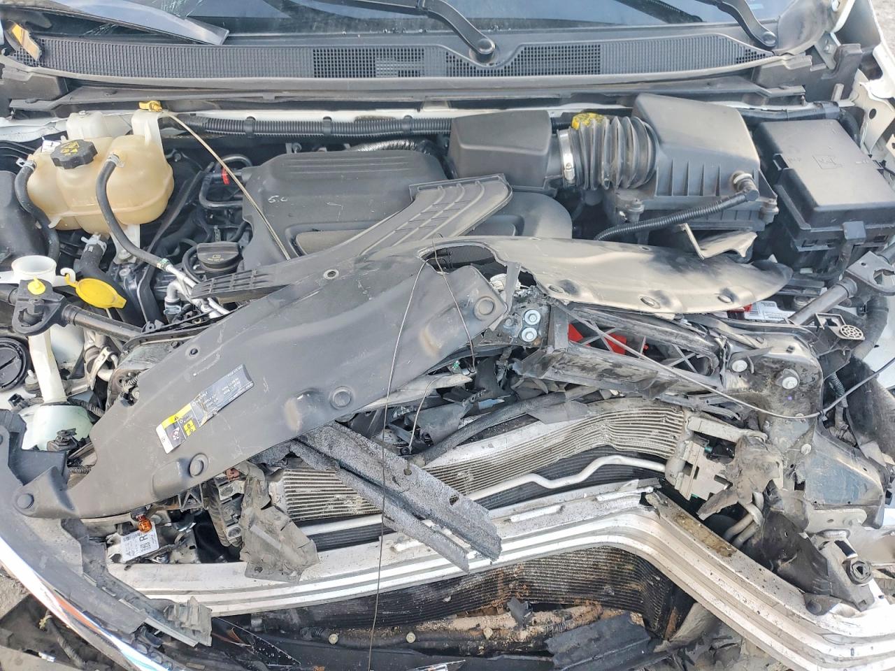 2020 CHRYSLER VOYAGER LXI photo 23