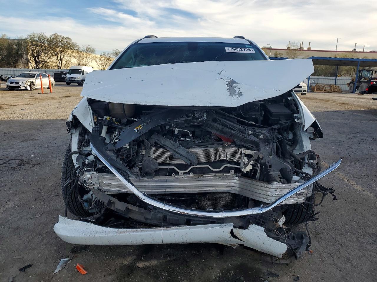 2020 CHRYSLER VOYAGER LXI photo 9