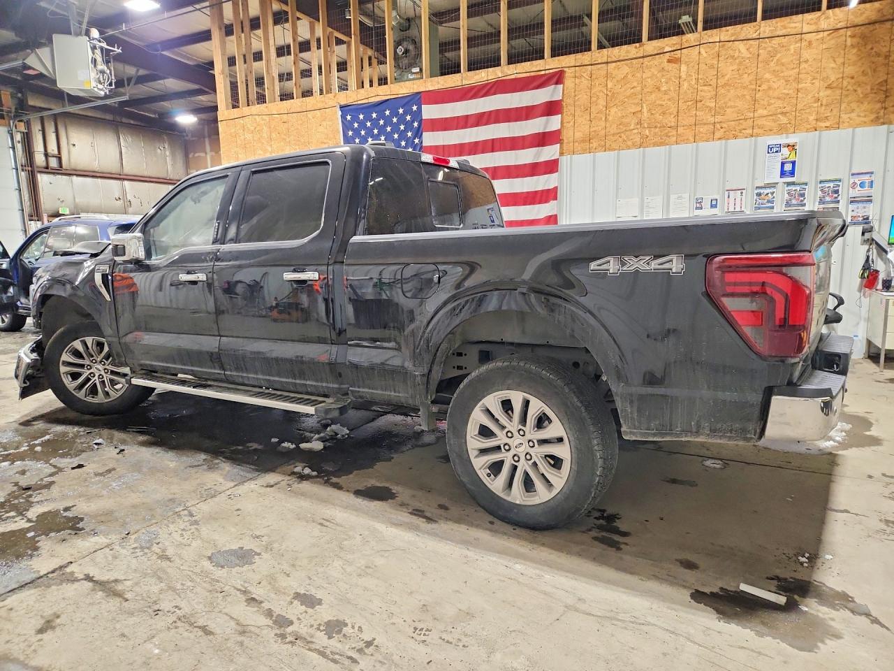 2024 FORD F150 LARIAT photo 3