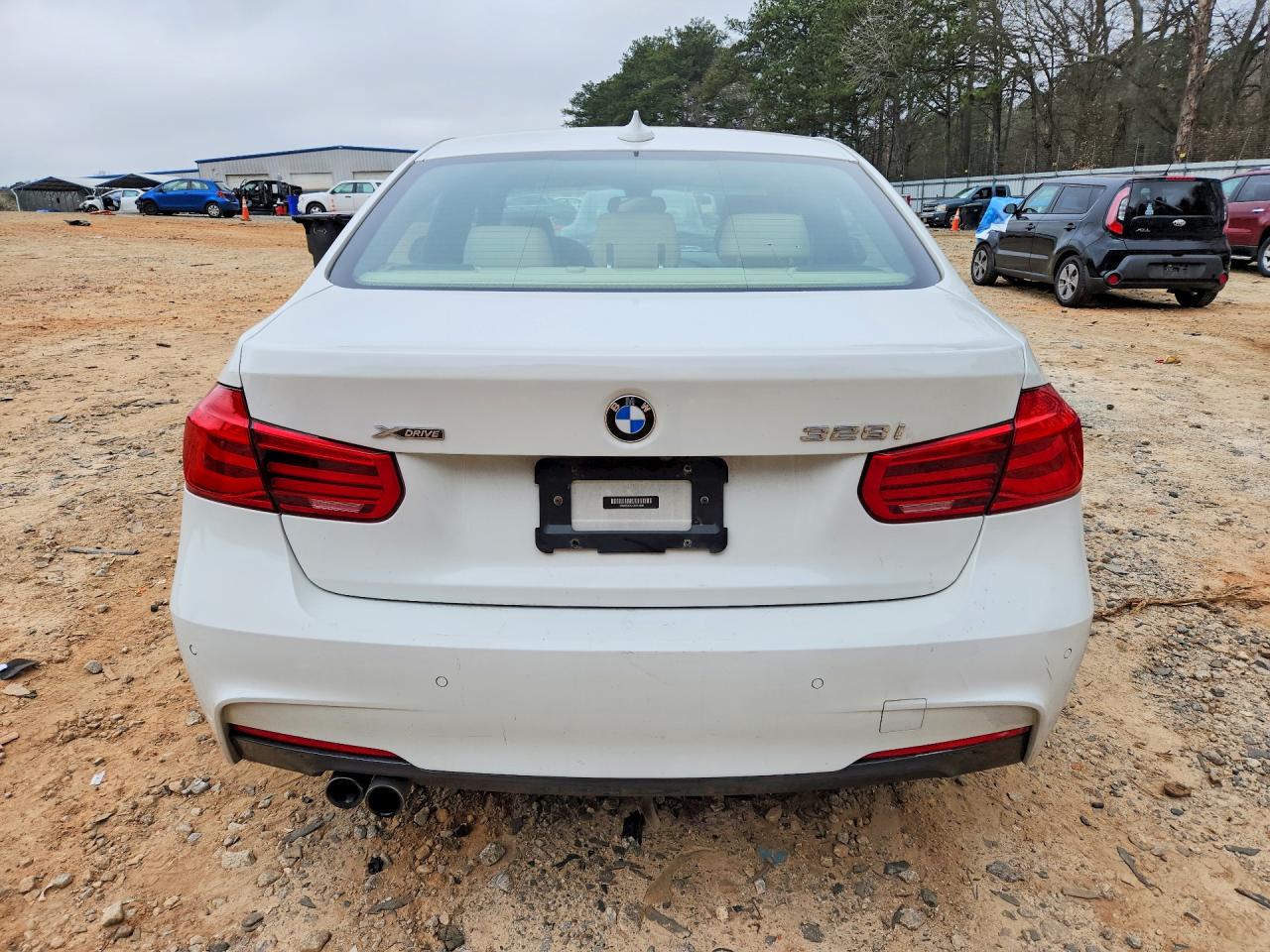 2016 BMW 328 photo 11