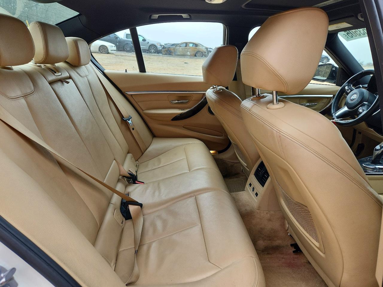 2016 BMW 328 photo 19