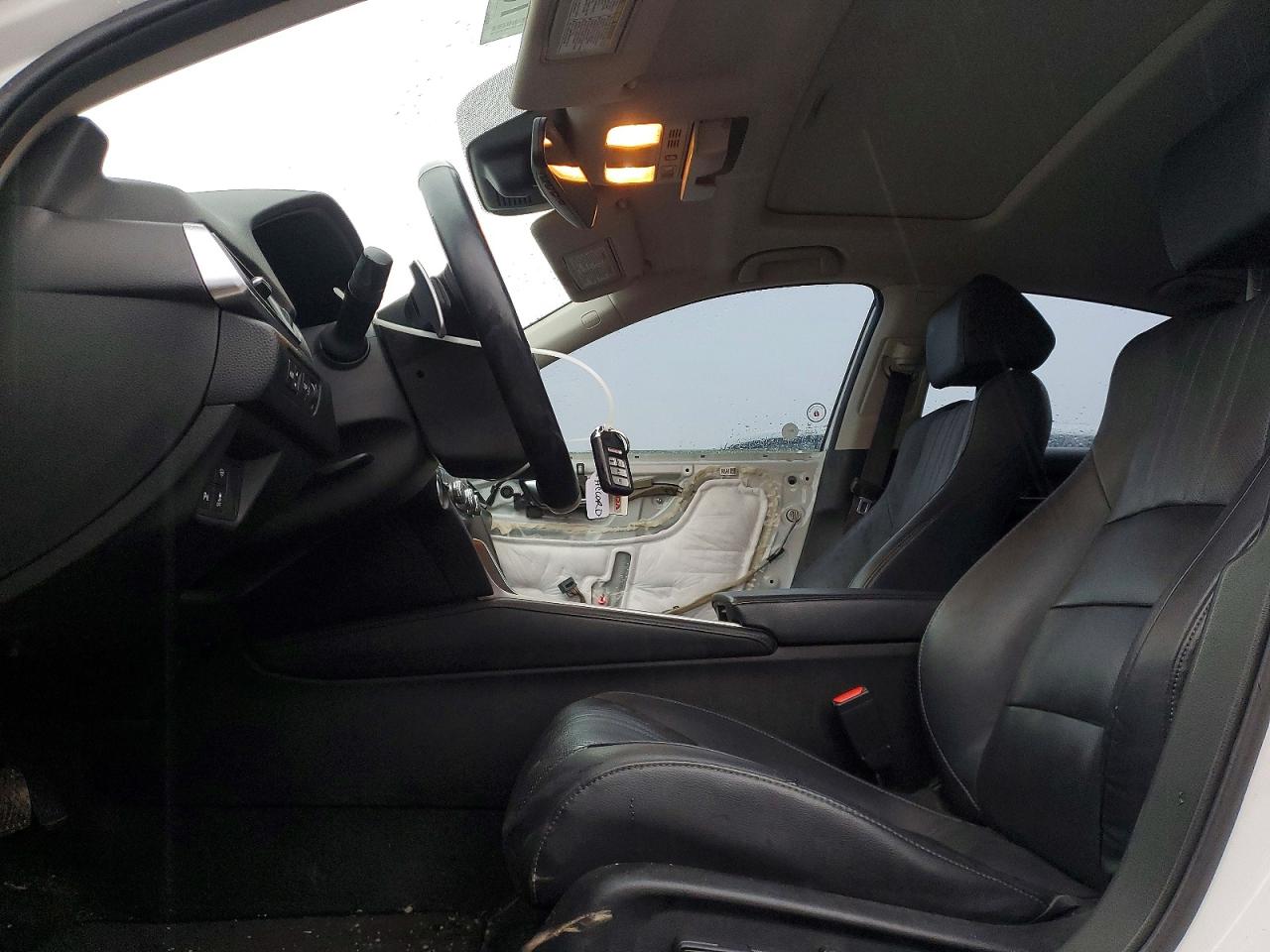 2018 HONDA ACCORD TOURING photo 7