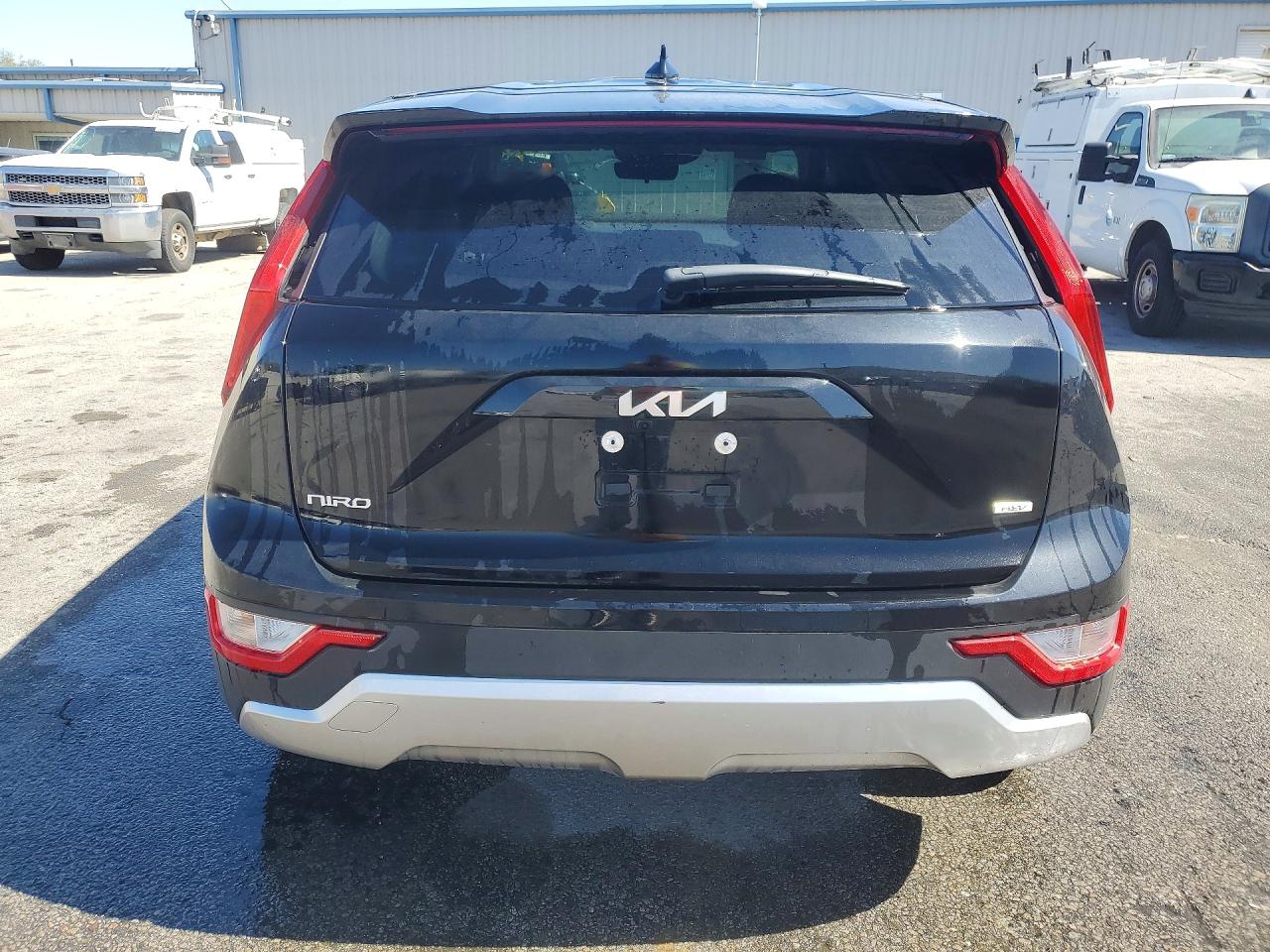 2025 KIA NIRO LX photo 11